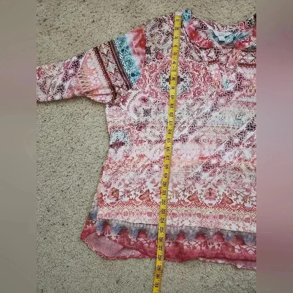 Croft & Barrow 2X Plus Top Stretch Loose Fit Multi Print Low V Cut Blouse Soft - Picture 9 of 10